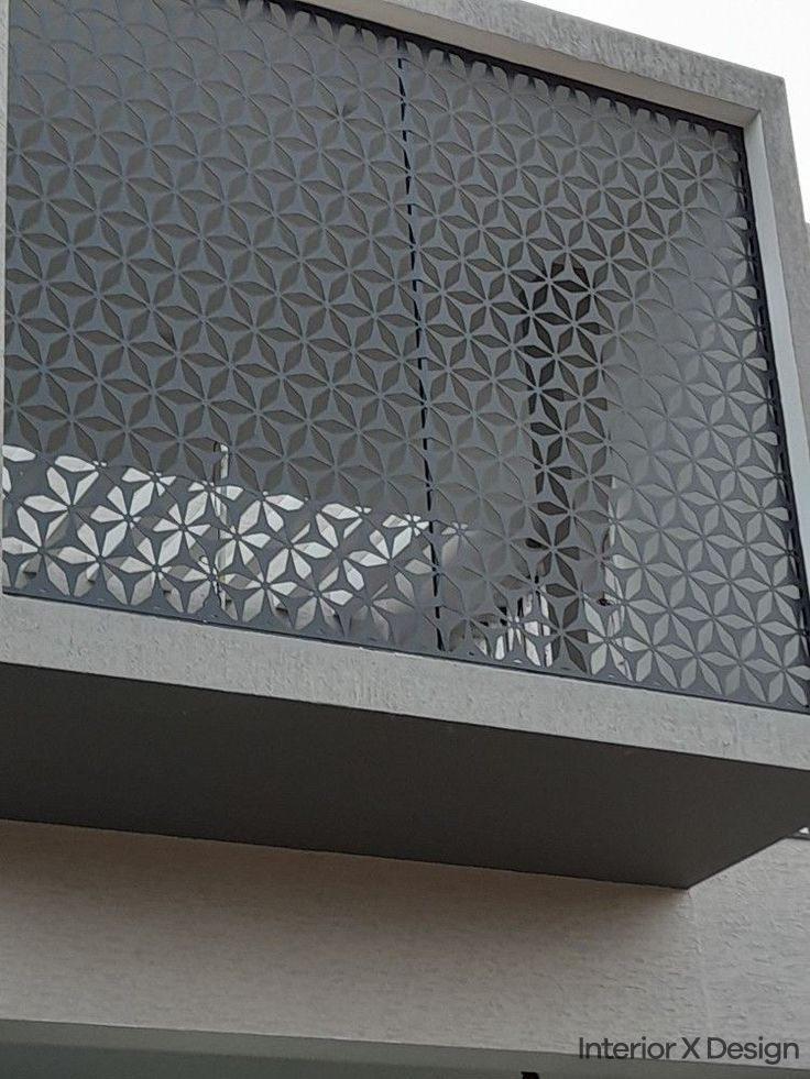 Geometric Patterned Fully Covered Modern Closed Grill Design for Balcony