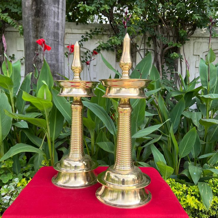 Traditional Kerala Lamp (Nilavilakku)